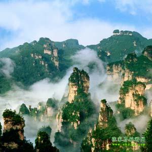 【長(zhǎng)沙往返線路1】張家界、鳳凰古城、天子山、黃龍洞三晚四日游